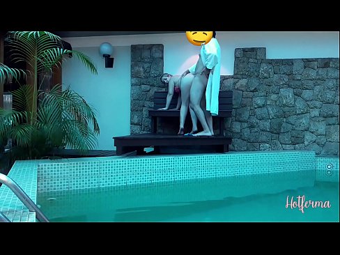❤️ Boss invita a cameriera à a piscina, ma ùn pudia resiste à un caldu ❤️❌ Video porno à noi % co.hdporn24.ru% ❤